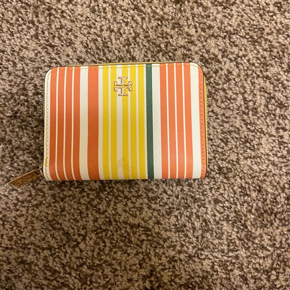 Tory Burch wallet